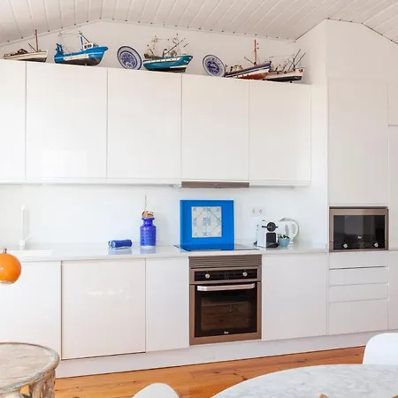 Alfama Stunning River And Historic Views 2bedrooms & 2bathrooms Ac Balcony 18th Century Building Apartament *
