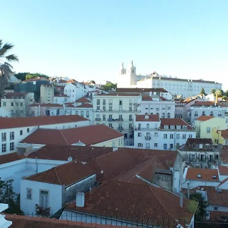 Alfama Riverside: Historic Gem With Panoramic Views Apartment Lisbon
