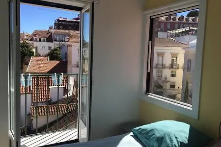 Alfama Stunning River And Historic Views 2bedrooms & 2bathrooms Ac Balcony 18th Century Building