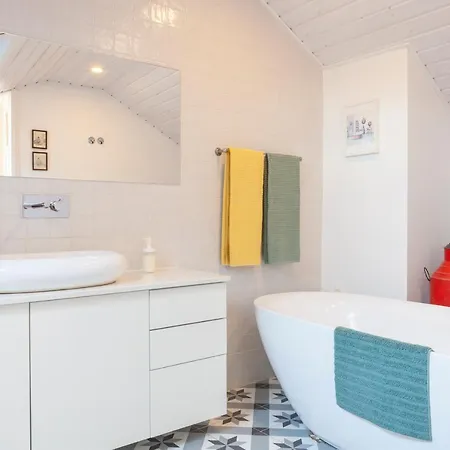 Alfama Stunning River And Historic Views 2bedrooms & 2bathrooms Ac Balcony 18th Century Building Apartmán