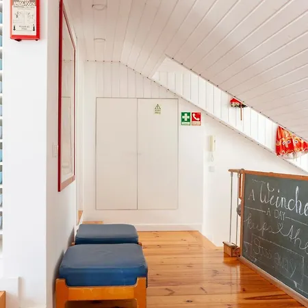 Alfama Stunning River And Historic Views 2bedrooms & 2bathrooms Ac Balcony 18th Century Building Lejlighed Lisboa