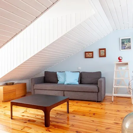 Alfama Stunning River And Historic Views 2bedrooms & 2bathrooms Ac Balcony 18th Century Building * Lisboa