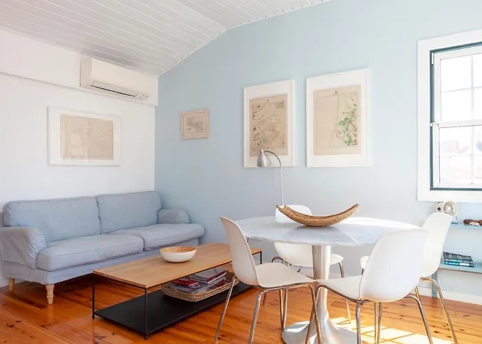 Alfama Stunning River And Historic Views 2bedrooms & 2bathrooms Ac Balcony 18th Century Building Appartement