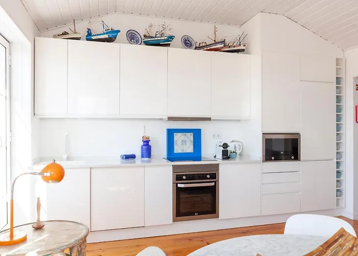 Alfama Stunning River And Historic Views 2bedrooms & 2bathrooms Ac Balcony 18th Century Building Appartement *